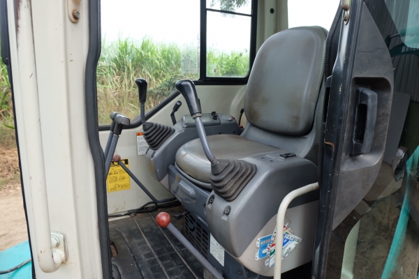 Komatsu pc35r-8 นำเข้าญี่ปุ่น ไม่เคย 086-1602189 เอกสารครบ