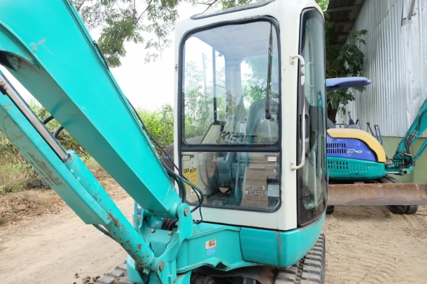 Komatsu pc35r-8 นำเข้าญี่ปุ่น ไม่เคย 086-1602189 เอกสารครบ