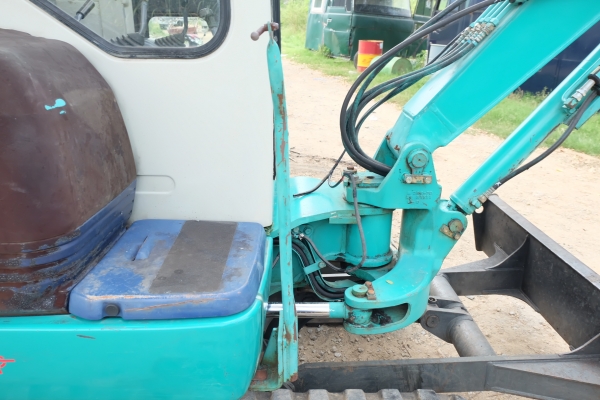 Komatsu pc35r-8 นำเข้าญี่ปุ่น ไม่เคย 086-1602189 เอกสารครบ