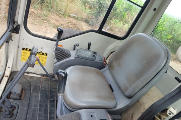 Komatsu pc35r-8 นำเข้าญี่ปุ่น ไม่เคย 086-1602189 เอกสารครบ