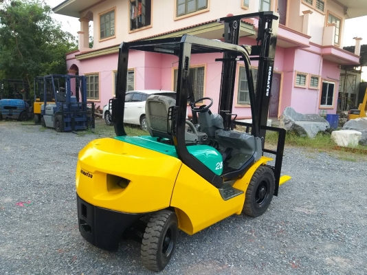 ขายรถยก KOMATSU FD25-16 เครื่องดีเซล 4D94E เสาสูง 4 เมตร ยกได้ 2.5 ตัน เกียร์ออโต้  รถนอกนำเข้า ติดต่อ 063-5628992 ID line: vorakrit1970