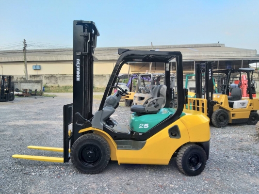 ขายรถยก KOMATSU FD25-16 เครื่องดีเซล 4D94E เสาสูง 4 เมตร ยกได้ 2.5 ตัน เกียร์ออโต้  รถนอกนำเข้า ติดต่อ 063-5628992 ID line: vorakrit1970