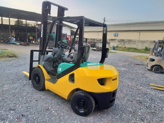 ขายรถยก KOMATSU FD25-16 เครื่องดีเซล 4D94E เสาสูง 4 เมตร ยกได้ 2.5 ตัน เกียร์ออโต้  รถนอกนำเข้า ติดต่อ 063-5628992 ID line: vorakrit1970
