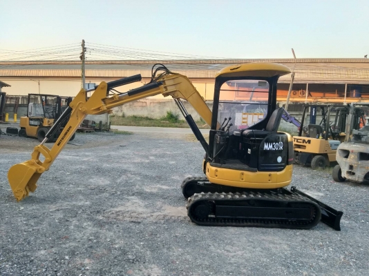 ขายรถแมคโค MITSUBISHI MM30SR แทรคยาง คอนโทรลสั้น บูมออฟเซ็ต ติอต่อ 063-5628992