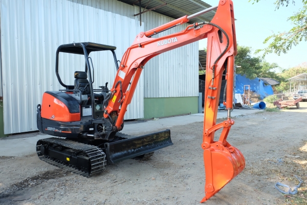 ไหม่กว่านี่ก็ป้ายแดงแล้ว kubota kx91-3s2 ใช้งาน2,9xx ชั่วโมง โทร 086-1602189
