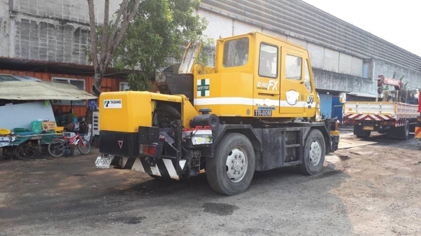 ขายเครน 8ตัน M1สภาพพร้อมใช้+เล่มทะเบียน โทร 096-9426519 081-3479292 ขายเครน 8ตัน M1สภาพพร้อมใช้+เล่มทะเบียน โทร 096-9426519 081-3479292