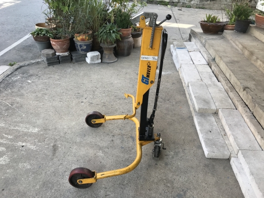 ขายรถเลื่อนยกถังน้ำมัน 200ลิตร GT mover รับน้ำหนักได้ 250Kg. สภาพสวยใหม่มาก อุปกรณ์ครบ พร้อมใช้งาน