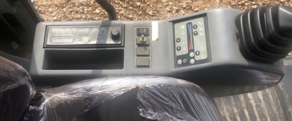 ขายรถขุด KOBELCO SK100 MARK 5 SUPER นำเข้าเองจากญี่ปุ่น สภาพสวยพร้อมใช้ มีVDOการทำงานครับ ขายรถขุด KOBELCO SK100 MARK 5 SUPER นำเข้าเองจากญี่ปุ่น สภาพสวยพร้อมใช้ มีVDOการทำงานครับ