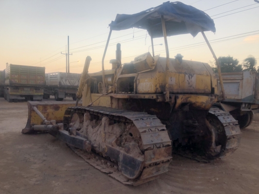 ขาย 590,000 KOMATSU D 60 A -8 เล่มทะเบียน เครื่องดี เกียร์ตัดแรง ปั้มยกดี ช่วงล่างแน่น  รถพร้อมใช้งาน เอกสารพร้อมโอน รถอยู่ ยโสธร 090-772-3710 090-772-3708