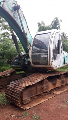 ขายด่วน KOBELCO SK200 MART-5 ธรรมดา โซ่ช่วงล่างสวย  เอกสารเล่มทะเบียน สนใจสอบถาม  093 0764943  K ตั้ม