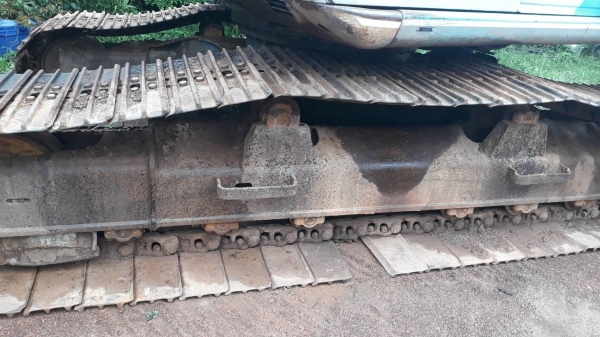 ขายด่วน KOBELCO SK200 MART-5 ธรรมดา โซ่ช่วงล่างสวย  เอกสารเล่มทะเบียน สนใจสอบถาม  093 0764943  K ตั้ม