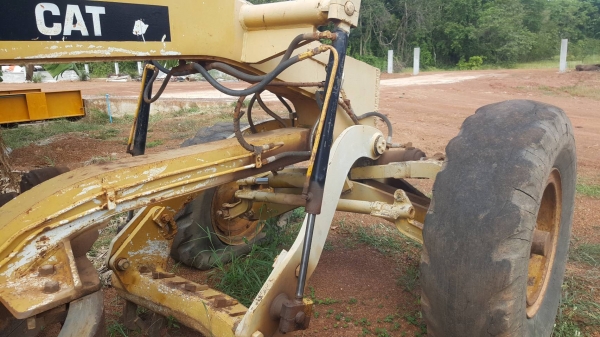 ขาย รถเกรด CAT 12F เครื่อง 68J ฝาบาง เกียร์ตัด แปลงระบบไฮดรอริคใหม่ทั้งคัน รถใช้งานได้ ขาดยาง 1 เส้น ราคาต่อรองได้ครับ