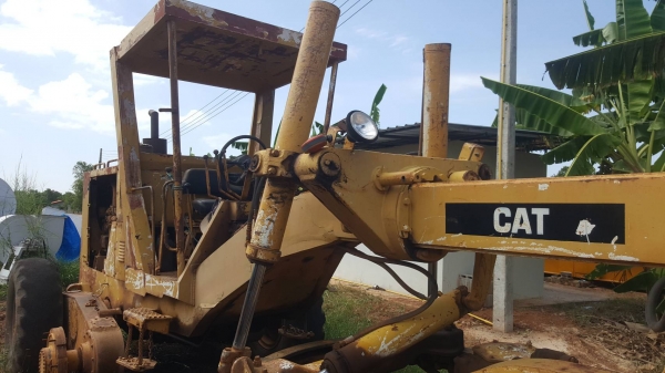 ขาย รถเกรด CAT 12F เครื่อง 68J ฝาบาง เกียร์ตัด แปลงระบบไฮดรอริคใหม่ทั้งคัน รถใช้งานได้ ขาดยาง 1 เส้น ราคาต่อรองได้ครับ