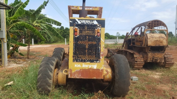 ขาย รถเกรด CAT 12F เครื่อง 68J ฝาบาง เกียร์ตัด แปลงระบบไฮดรอริคใหม่ทั้งคัน รถใช้งานได้ ขาดยาง 1 เส้น ราคาต่อรองได้ครับ