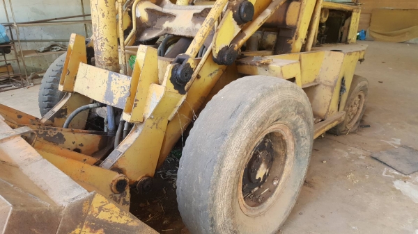 ขาย รถตัก TCM SD23 เกียร์ทอค รถจอดไว้ไม่ค่อยใช้งาน เครื่องมีไอหน่อย ราคาต่อรองได้ครับ