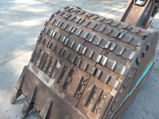 SUMITOMO SH215U-2 รถนอก นำเข้า พร้อมใช้ ราคาถูก 550,000 สนใจโทรด่วน 081-989-1989 หรั่งครับ