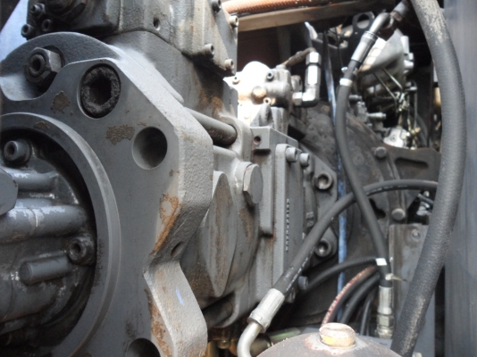 SUMITOMO SH215U-2 รถนอก นำเข้า พร้อมใช้ ราคาถูก 550,000 สนใจโทรด่วน 081-989-1989 หรั่งครับ