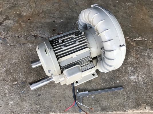 ขายริงโบลเวอร์ดูด-เป่าอากาศ Hitachi 2HP. 380V ขนาดท่อ 1.5นิ้ว สภาพสวย หมุนนิ่ม ดูดแรง พร้อมใช้งาน