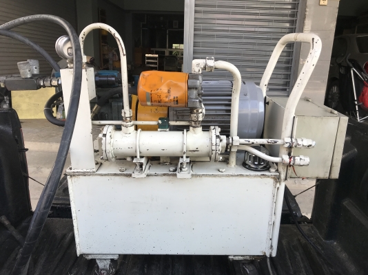 ขายชุดปั๊มน้ำมันไฮโดรลิค Nachi Japan มอเตอร์ Mitsubishi 5HP. 380V พร้อมชุดวาล์วคอนโทรล Vickers 24Vdc สภาพสวยใหม่มาก อุปกรณ์ครบ มีสวิทย์ปิด-เปิดในตัว พร้อมล้อเคลื่อนย้ายสะดวกครับ พร้อมใช้งาน
