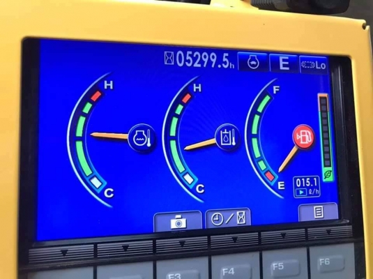 ขายด่วน KOMATSU PC200-8 MO กล้องหลัง รถ52&times;&times; กว่าชั่วโมง รถสวยจัด เอกสารเล่มทะเบียน สนใจสอบถาม 093 0764943  K ตั้ม