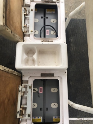 รถกอล์ฟไฟฟ้า ยี่ห้อ HITACHI รุ่นใหม่ หน้าสวย สภาพดี ระบบไฟฟ้า ใช้แบตเตอรี่ดีพไซเคิล ชาร์จได้หลายครั้ง ทนกว่าแบตทั่วไปมากๆ รถกอล์ฟไฟฟ้า ยี่ห้อ HITACHI รุ่นใหม่ หน้าสวย สภาพดี ระบบไฟฟ้า ใช้แบตเตอรี่ดีพไซเคิล ชาร์จได้หลายครั้ง ทนกว่าแบตทั่วไปมากๆ