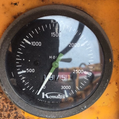 รถตัก KOMATSU รุ่น SD20-4 มือ2ญี่ปุ่น เครื่องเดิม Isuzu ดีเซล4สูบ