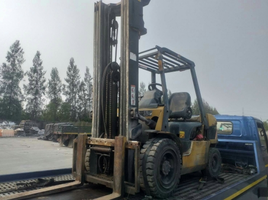 รถโฟลคลิฟท์ ยี่ห้อ CAT 30 รถโฟลคลิฟท์ ยี่ห้อ CAT 30
