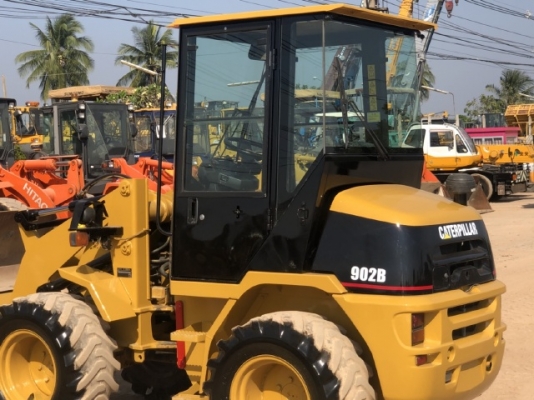 ขายรถตักล้อยาง CAT 902B (เทียบเท่า WA40) นำเข้าเองจากญี่ปุ่น สภาพสวยพร้อมใช้ มีVDOการทำงานครับ