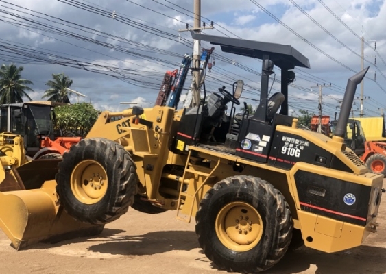 ขายรถตักล้อยาง CAT 910G (5,XXX ชั่วโมง) นำเข้าเองจากญี่ปุ่น สภาพพร้อมใช้ มีVDOการทำงานครับ ขายรถตักล้อยาง CAT 910G (5,XXX ชั่วโมง) นำเข้าเองจากญี่ปุ่น สภาพพร้อมใช้ มีVDOการทำงานครับ