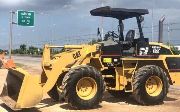ขายรถตักล้อยาง CAT 910G (5,XXX ชั่วโมง) นำเข้าเองจากญี่ปุ่น สภาพพร้อมใช้ มีVDOการทำงานครับ ขายรถตักล้อยาง CAT 910G (5,XXX ชั่วโมง) นำเข้าเองจากญี่ปุ่น สภาพพร้อมใช้ มีVDOการทำงานครับ