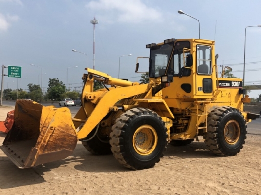 ขายรถตักล้อยาง CAT 936F นำเข้าเองจากญี่ปุ่น สภาพสวยพร้อมใช้ มีVDOการทำงานครับ