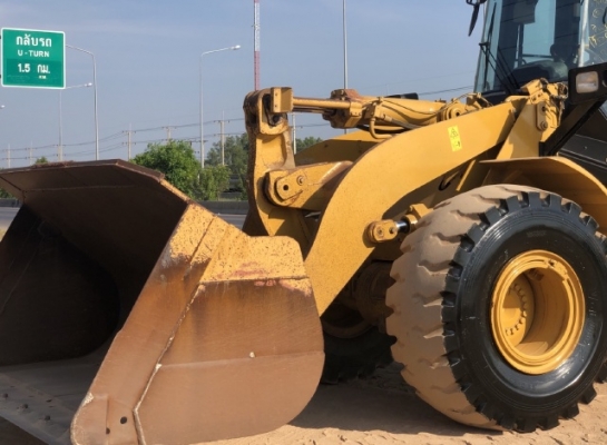 ขายรถตักล้อยาง CAT 950G นำเข้าเองจากญี่ปุ่น สภาพสวยพร้อมใช้งาน มีVDOการทำงานครับ