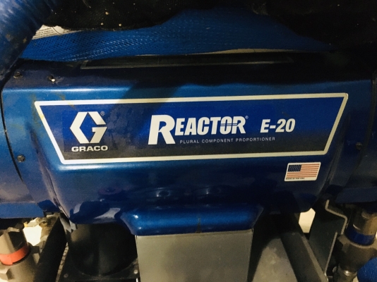 REACTOR E-20 เครื่องฉีดพ่นฉนวนกันความร้อน ฉีดพียู นำเข้าจากอเมริกา ผ่านการใช้งานในไทยเพียงครั้งเดียว
