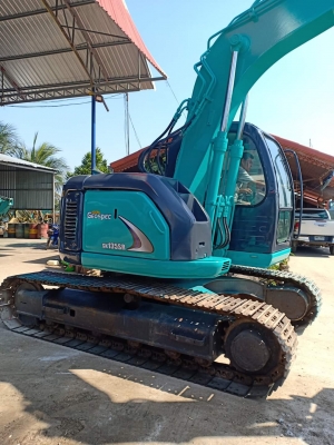 ขาย..KOBELCO SK135SR-1ES. YY04. ปี2007   สภาพสวย  มีลายแย๊กพร้อมใช้   โทร  089-3818694  จ๊อย