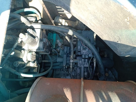 ขาย..KOBELCO SK135SR-1ES. YY04. ปี2007   สภาพสวย  มีลายแย๊กพร้อมใช้   โทร  089-3818694  จ๊อย