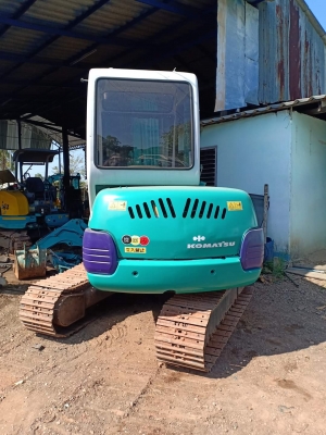 ขาย..KOMATSU PC40-7. เก่านอกแท้  สภาพสวย  เครื่องปั๊มแห้ง...พร้อมใช้  โทร  089-3818694  จ๊อย