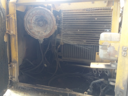 ขายด่วน KOMATSU PC120-6ZE ชีเรียล 59&times;&times;&times;กว่า...( ขายตามสภาพเครื่องพัง เครื่องยกลงแล้วไม่ได้ซ่อม อะไหล่ไม่ครบ)...บอดี้สวยทั้งคัน โซ่ช่วงล่างแผ่นสวย เอกสารเล่มทะเบียน  สนใจโทรสอบถาม 093 0764943  K ตั้ม