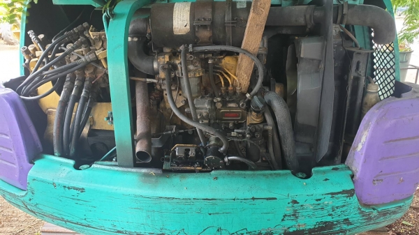 KOMATSU PC25-7 ปั้มนิ้ว คอลโทรลสั้น สภาพสวย KOMATSU PC25-7 ปั้มนิ้ว คอลโทรลสั้น สภาพสวย