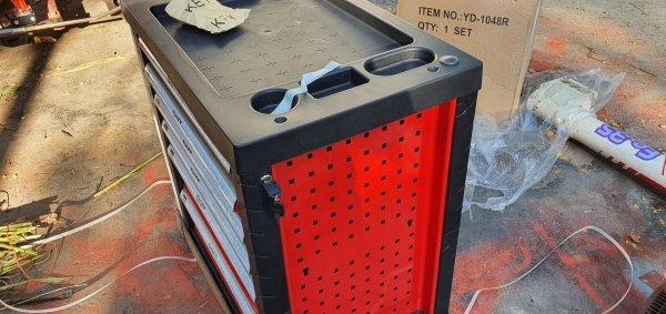 ตู้พร้อมเครื่องมือ