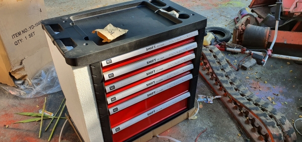 ตู้พร้อมเครื่องมือ