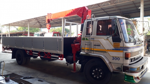 isuzu FTR11 6BD1-160 เทรน 3 ตัน 4 ท่อน 3 ชัก กระบะอลูมิเนียม สภาพสวยพร้อมใช้