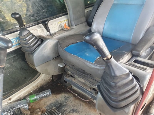 KOBELCO SK120-V ธรรมดาไม่มีเอกสาร สภาพสวย KOBELCO SK120-V ธรรมดาไม่มีเอกสาร สภาพสวย