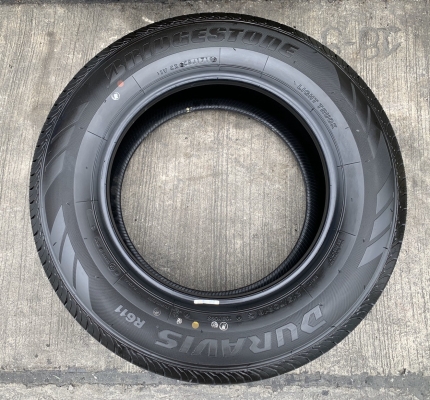 ยางใหม่ป้ายแดง 215-70-16 Bridgestone ปี 19 ตุ่มอลัง เส้นสีจัดจ้าน