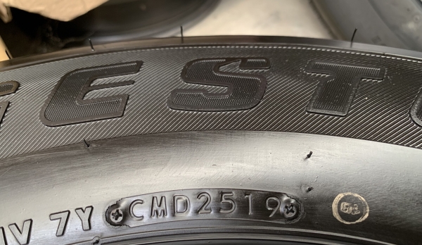 ยางใหม่ป้ายแดง 265-65-17 Bridgestone ปี 19 ใหม่ยกห้าง สวยกริ๊บ