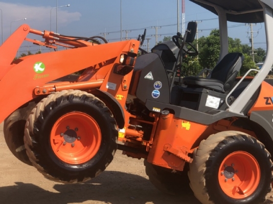 ขายรถตักล้อยาง HITACHI ZW50 ปี 2012 (3,XXX ชั่วโมง) นำเข้าเองจากญี่ปุ่น สภาพสวยพร้อมใช้งาน มีVDOการทำงานครับ