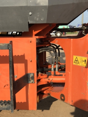 ขายรถตักล้อยาง HITACHI ZW100 ปี 2012 แขนยาวพิเศษ นำเข้าเองจากญี่ปุ่น สภาพสวยพร้อมใช้งาน มีVDOการทำงานครับ ขายรถตักล้อยาง HITACHI ZW100 ปี 2012 แขนยาวพิเศษ นำเข้าเองจากญี่ปุ่น สภาพสวยพร้อมใช้งาน มีVDOการทำงานครับ