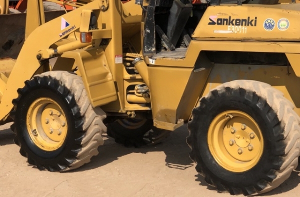 ขายรถตักล้อยาง KOMATSU WA30-5 (2,XXX ชั่วโมง) นำเข้าเองจากญี่ปุ่น สภาพสวยพร้อมใช้ มีVDOการทำงานครับ ขายรถตักล้อยาง KOMATSU WA30-5 (2,XXX ชั่วโมง) นำเข้าเองจากญี่ปุ่น สภาพสวยพร้อมใช้ มีVDOการทำงานครับ