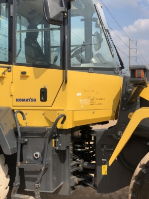 ขายรถตักล้อยาง KOMATSU WA200-6 ปี 2010 รถนอกนำเข้าจากญี่ปุ่น สภาพสวยพร้อมใช้ มีVDOการทำงานครับ ขายรถตักล้อยาง KOMATSU WA200-6 ปี 2010 รถนอกนำเข้าจากญี่ปุ่น สภาพสวยพร้อมใช้ มีVDOการทำงานครับ