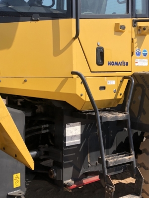 ขายรถตักล้อยาง KOMATSU WA200-6 ปี 2010 รถนอกนำเข้าจากญี่ปุ่น สภาพสวยพร้อมใช้ มีVDOการทำงานครับ ขายรถตักล้อยาง KOMATSU WA200-6 ปี 2010 รถนอกนำเข้าจากญี่ปุ่น สภาพสวยพร้อมใช้ มีVDOการทำงานครับ