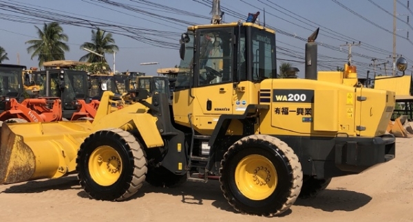 ขายรถตักล้อยาง KOMATSU WA200-6 ปี 2010 รถนอกนำเข้าจากญี่ปุ่น สภาพสวยพร้อมใช้ มีVDOการทำงานครับ ขายรถตักล้อยาง KOMATSU WA200-6 ปี 2010 รถนอกนำเข้าจากญี่ปุ่น สภาพสวยพร้อมใช้ มีVDOการทำงานครับ